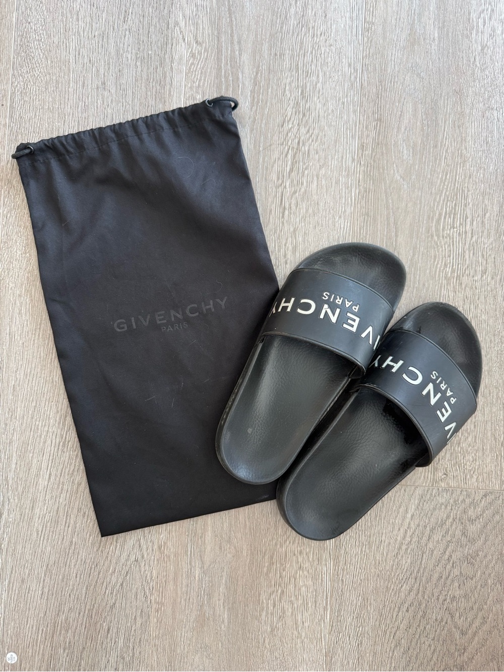 Authentic Givenchy Women’s US 36 Black Logo Slide Sandals